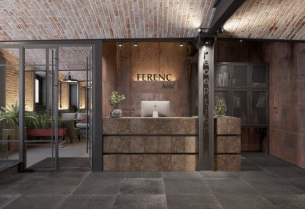 рецепция львовского отеля Ferenc Hotel